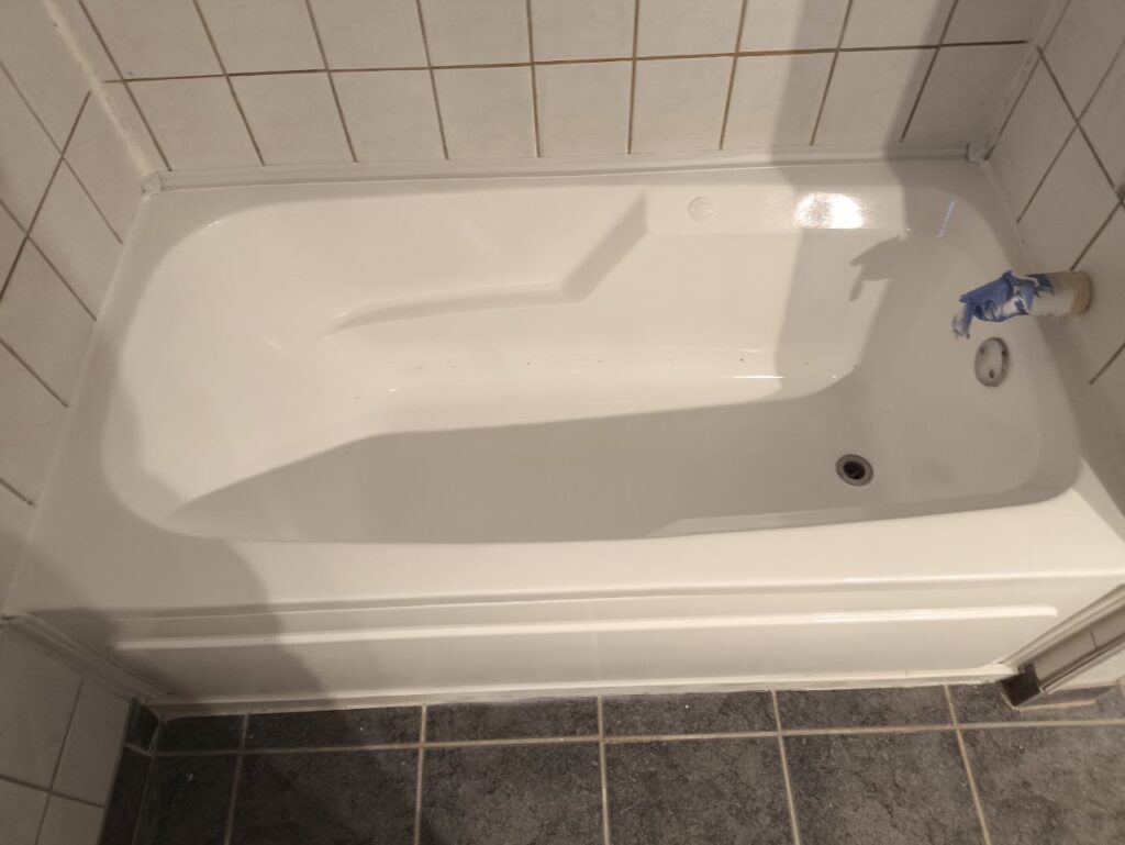 Bathtub Refinishing in Mississauga